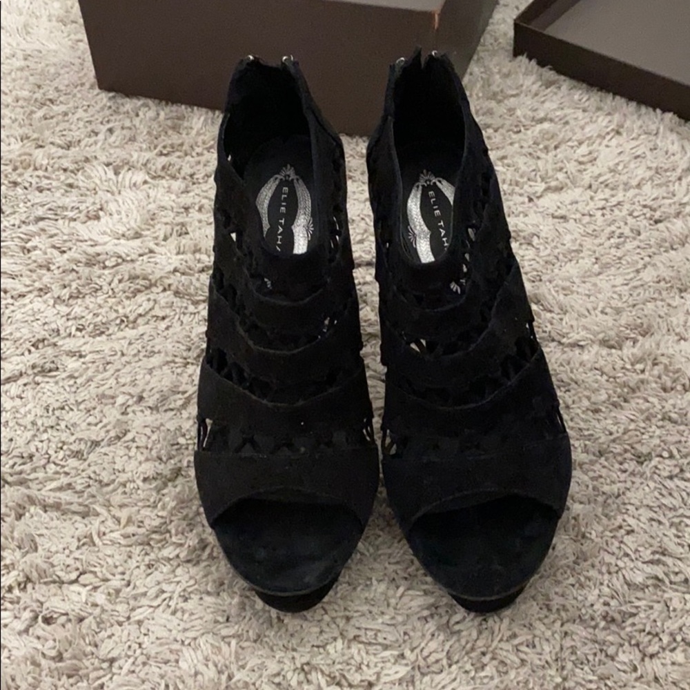 Elie Tahari heels